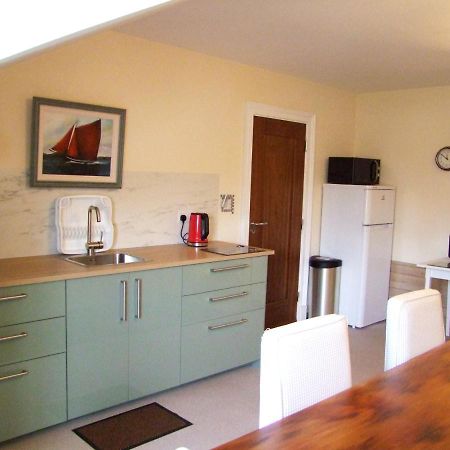 Glendalough Scenery Farmhouse Раундвуд Екстер'єр фото